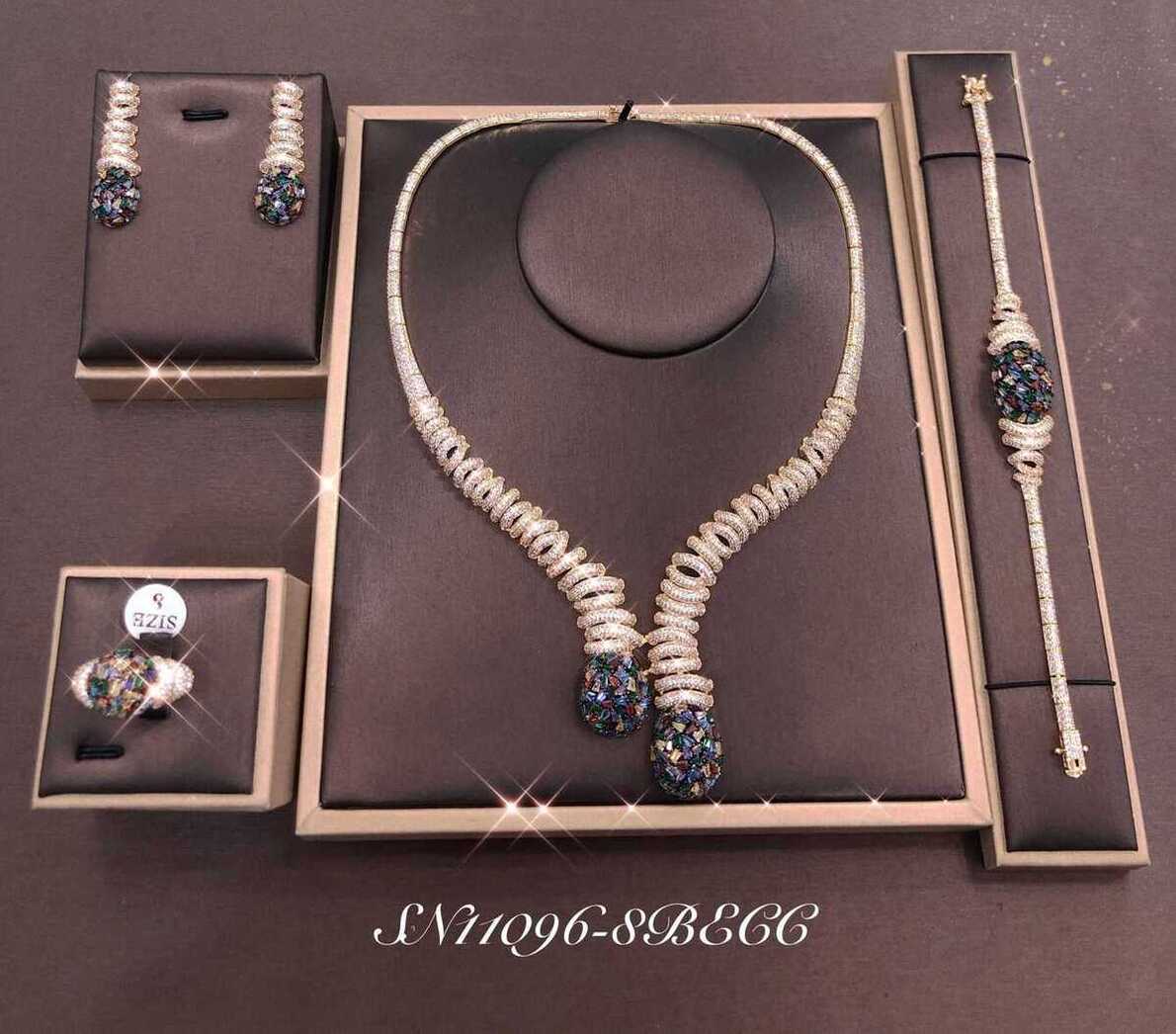 Necklace SN11096-8B