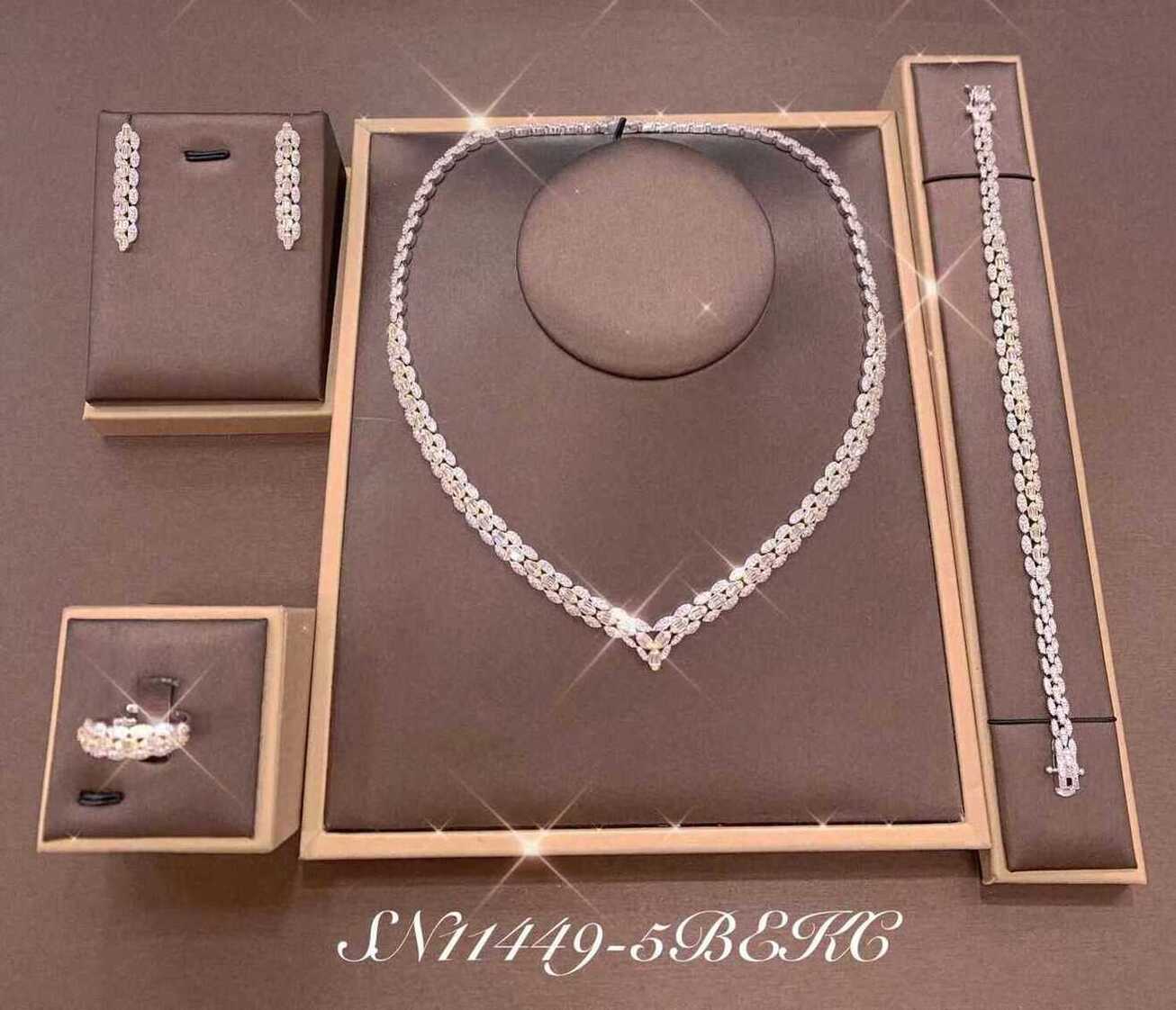 Necklace SN11449-5B