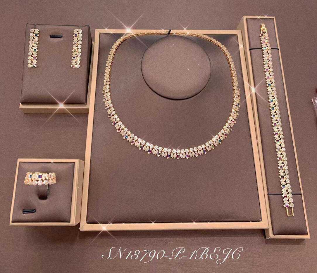 Necklace SN13790-P-2BCLR