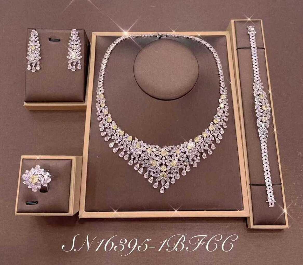 Necklace SN14008-1B