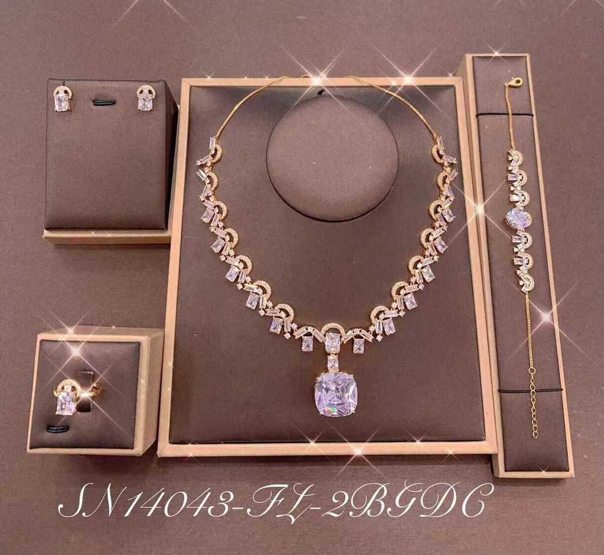 Necklace SN14043-FL-2B