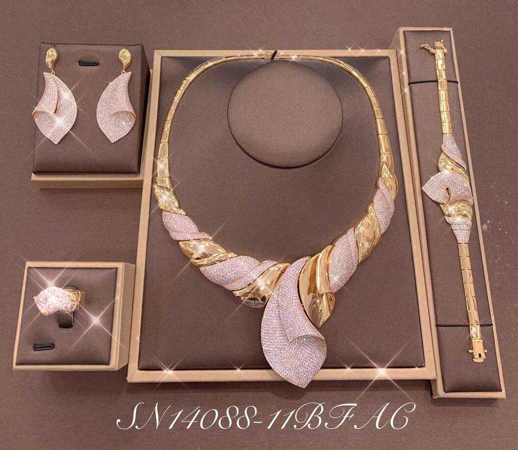 Necklace SN14088-10B