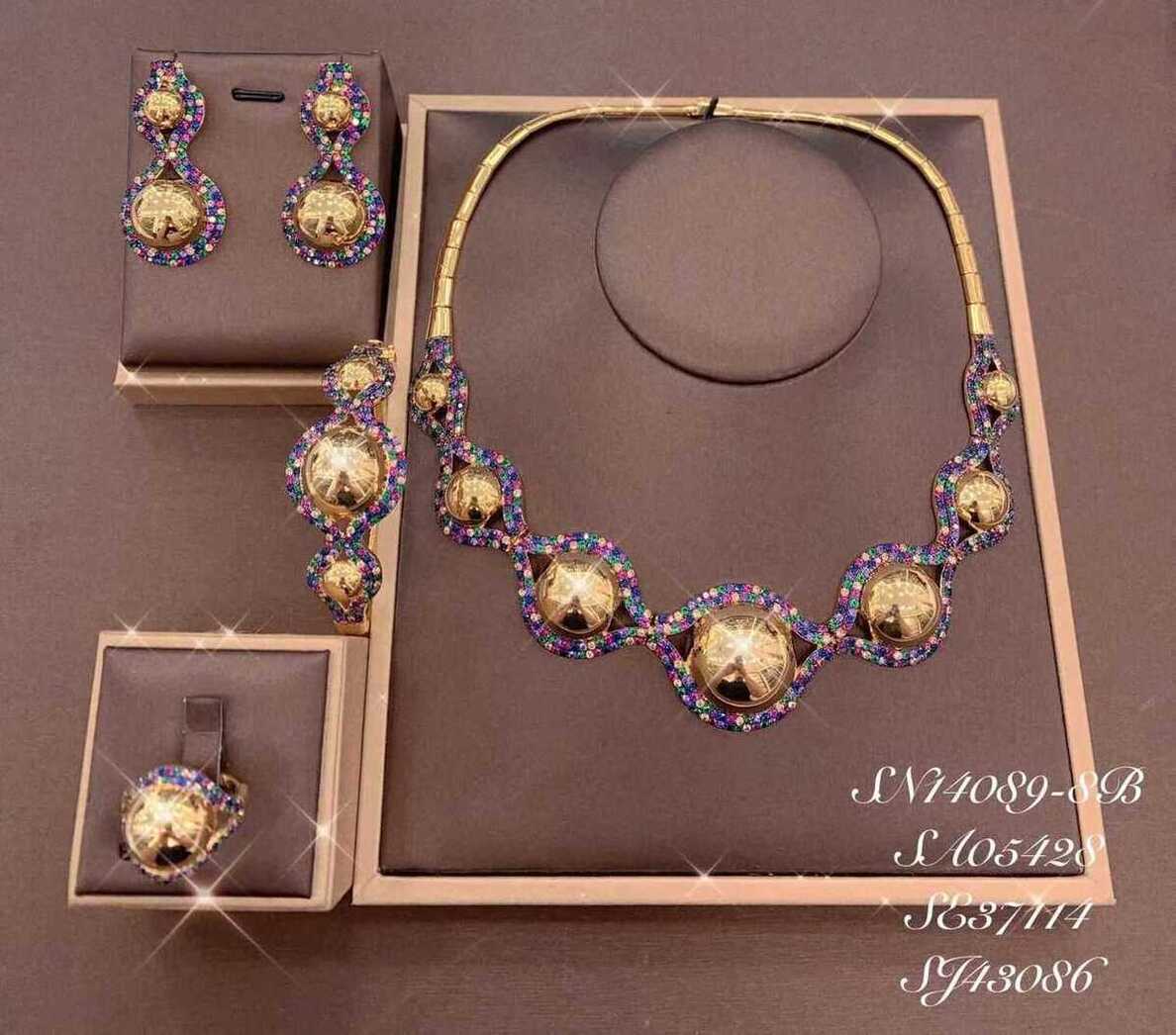Necklace SN14089-8B