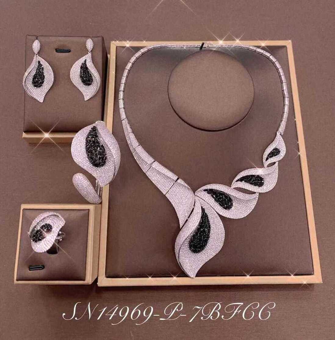 Necklace SN14969-P-7B