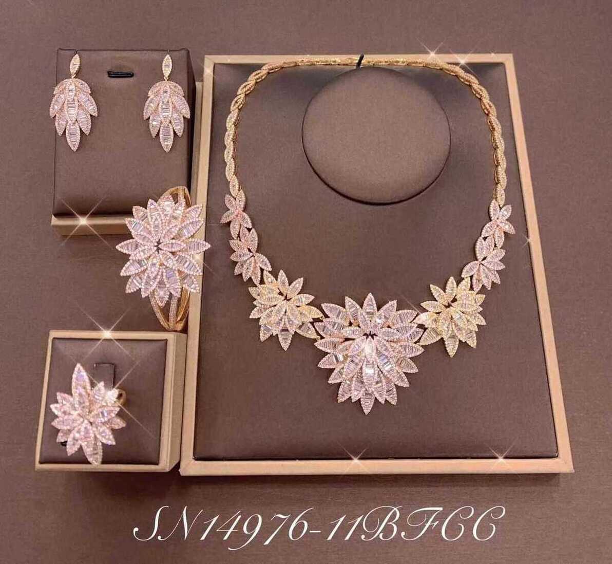Necklace SN14976-P-11B