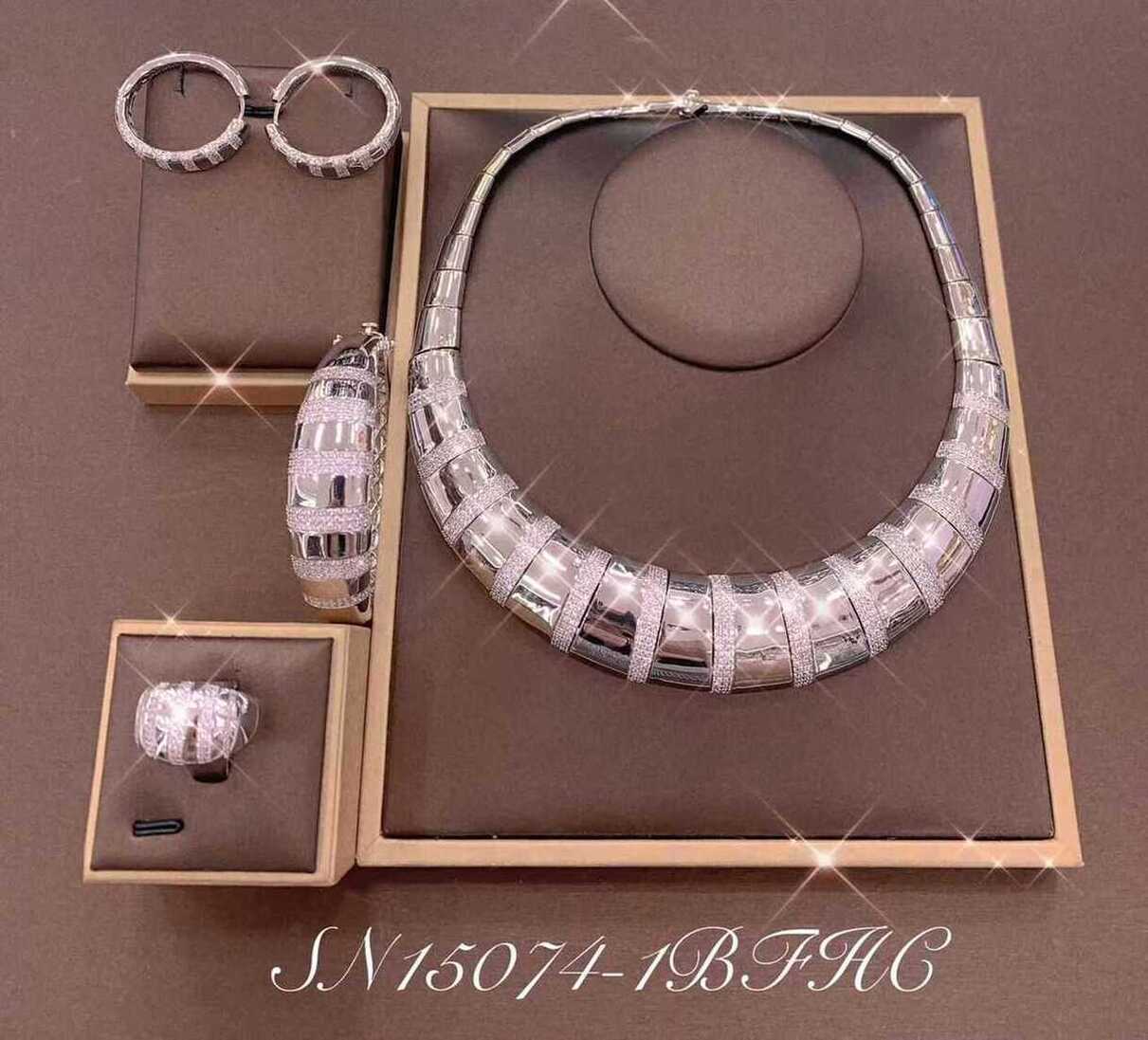 Necklace SN15074-1B