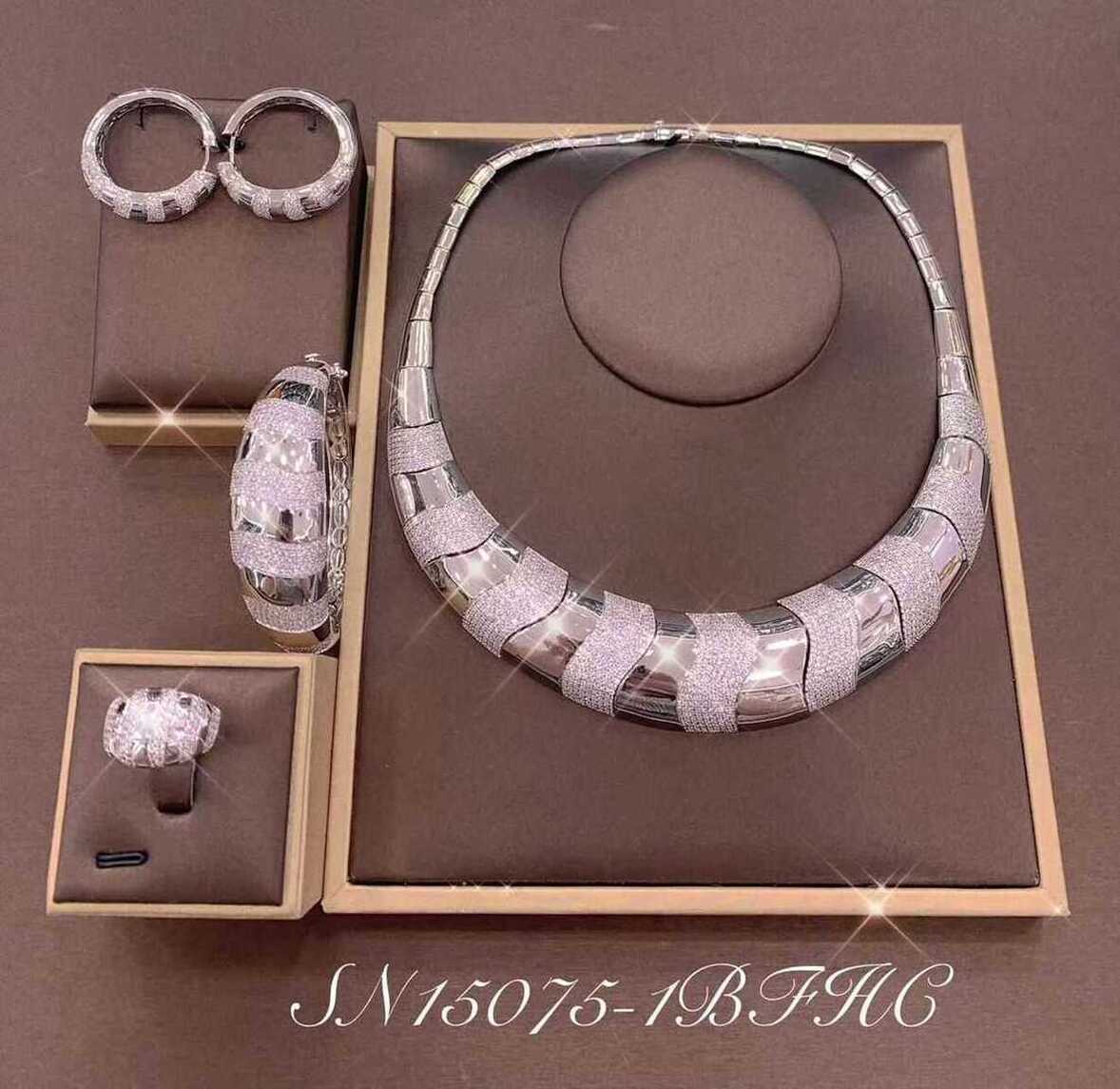 Necklace SN15075-1B