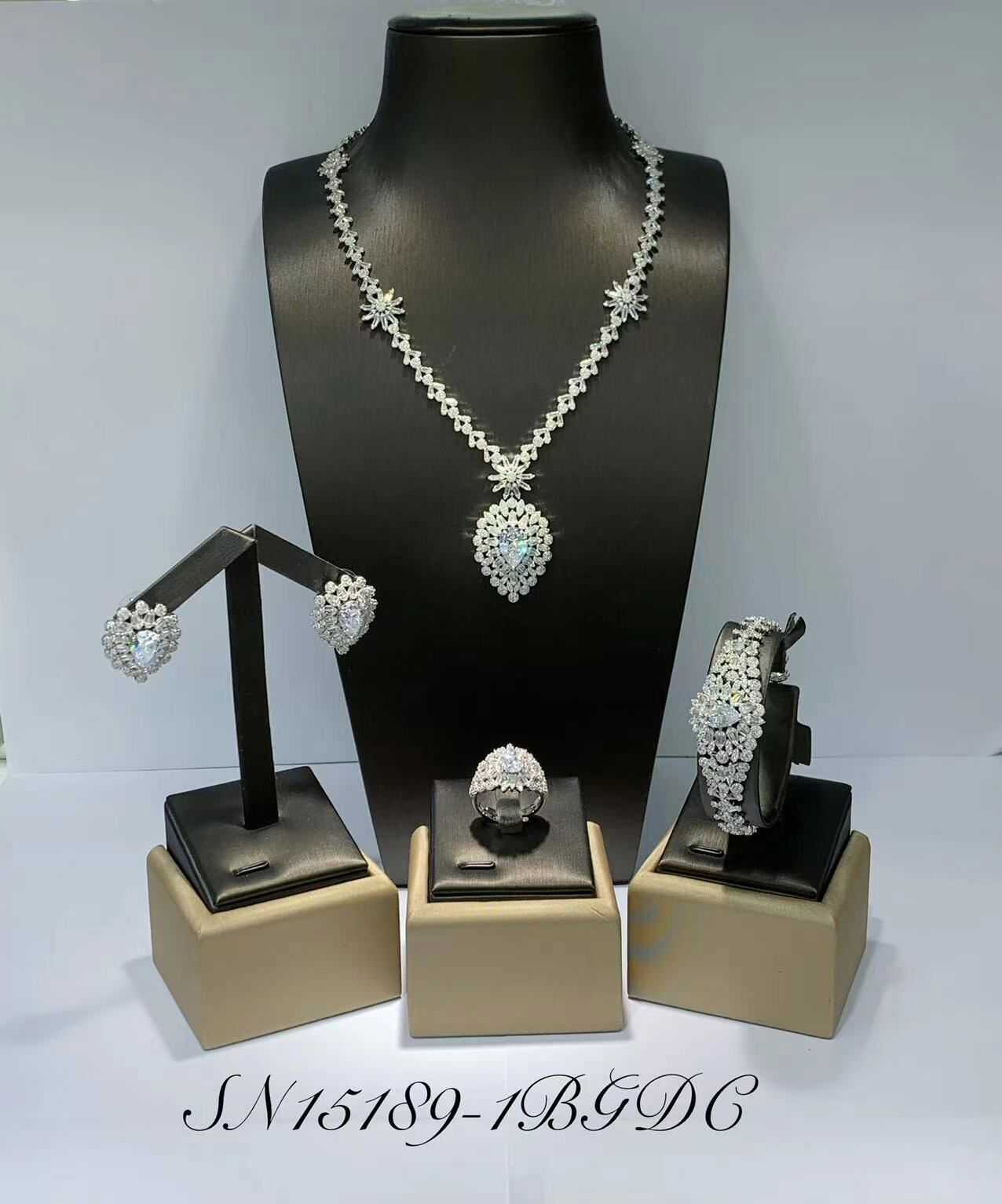 Necklace SN15189-P-1B