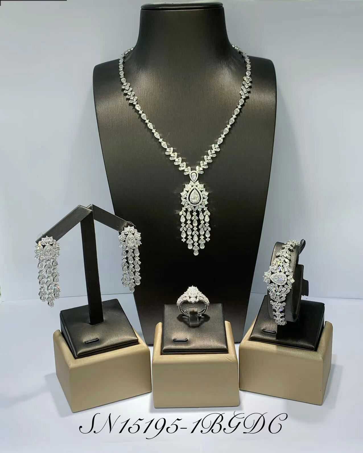 Necklace SN15195-P-1B