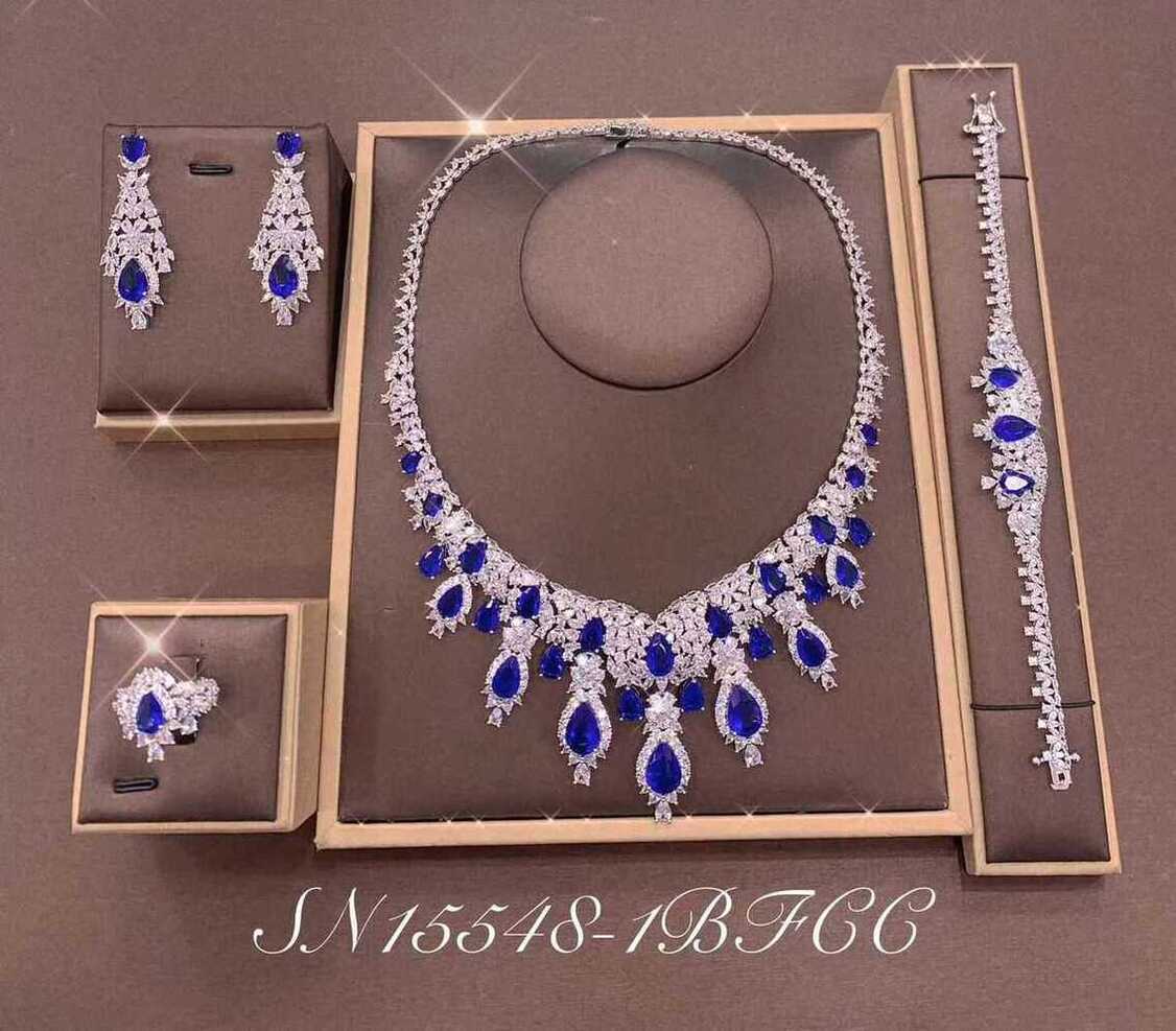 Necklace SN15548-1BRED