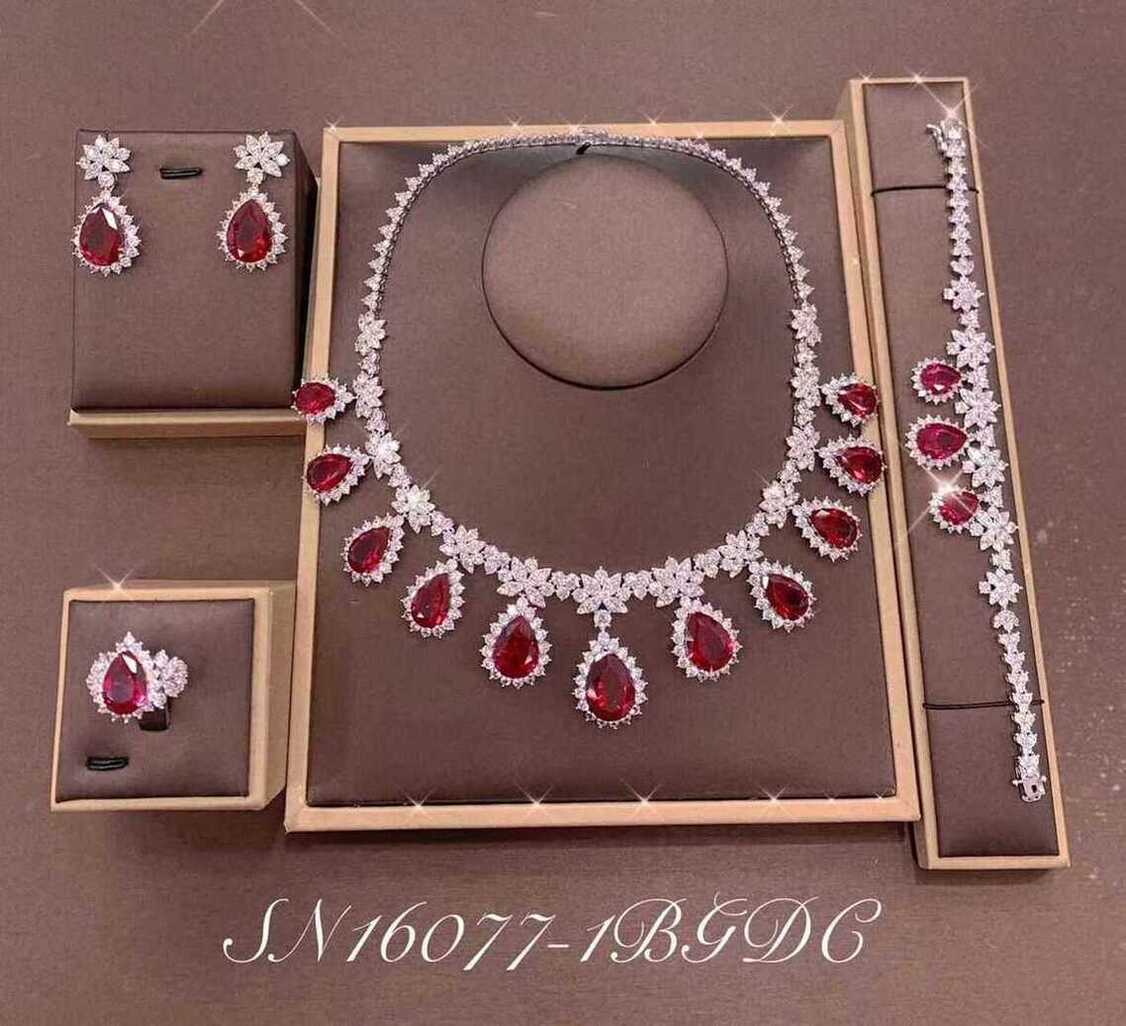 Necklace SN16077-1BRED