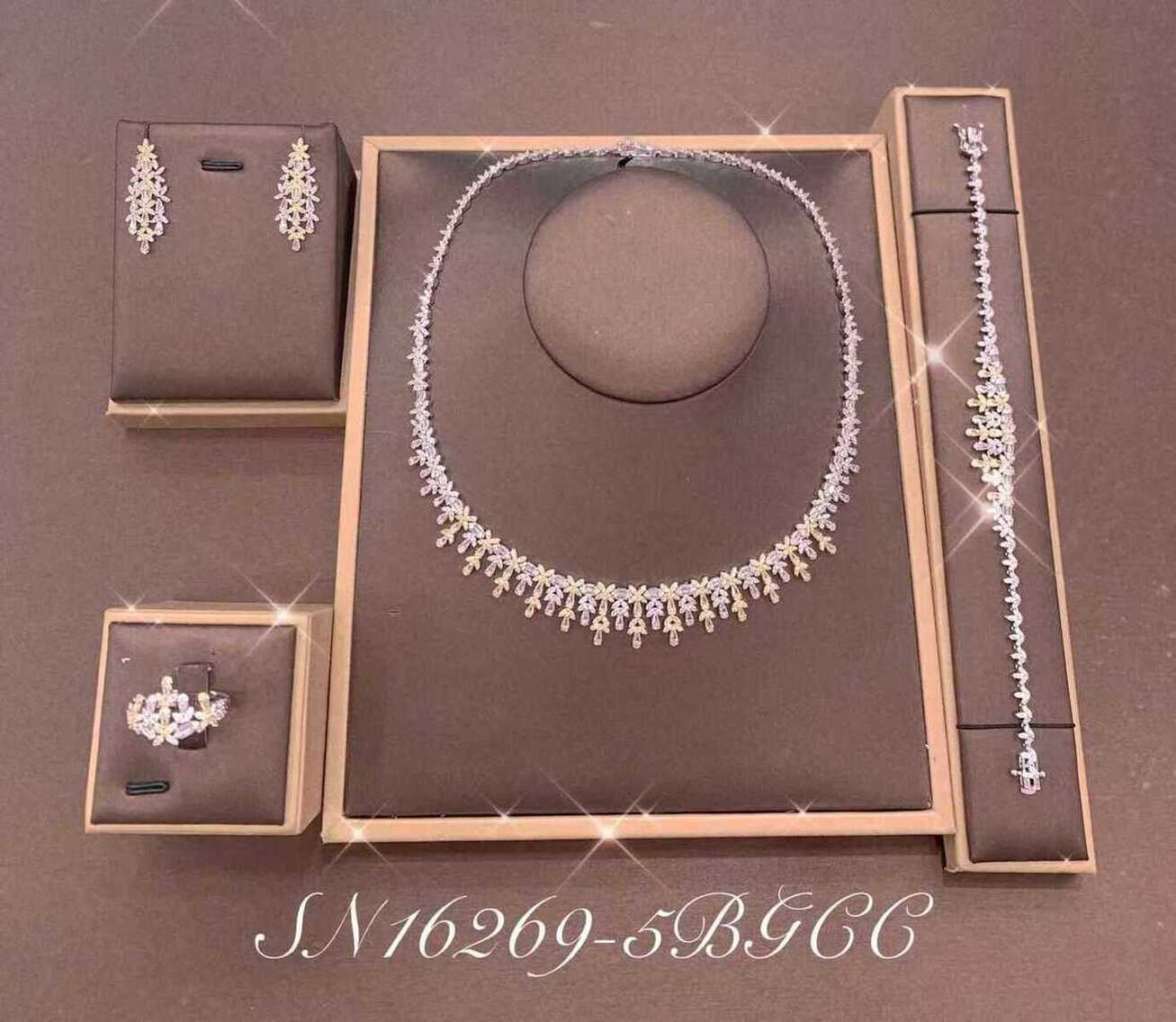 Necklace SN16269-5B