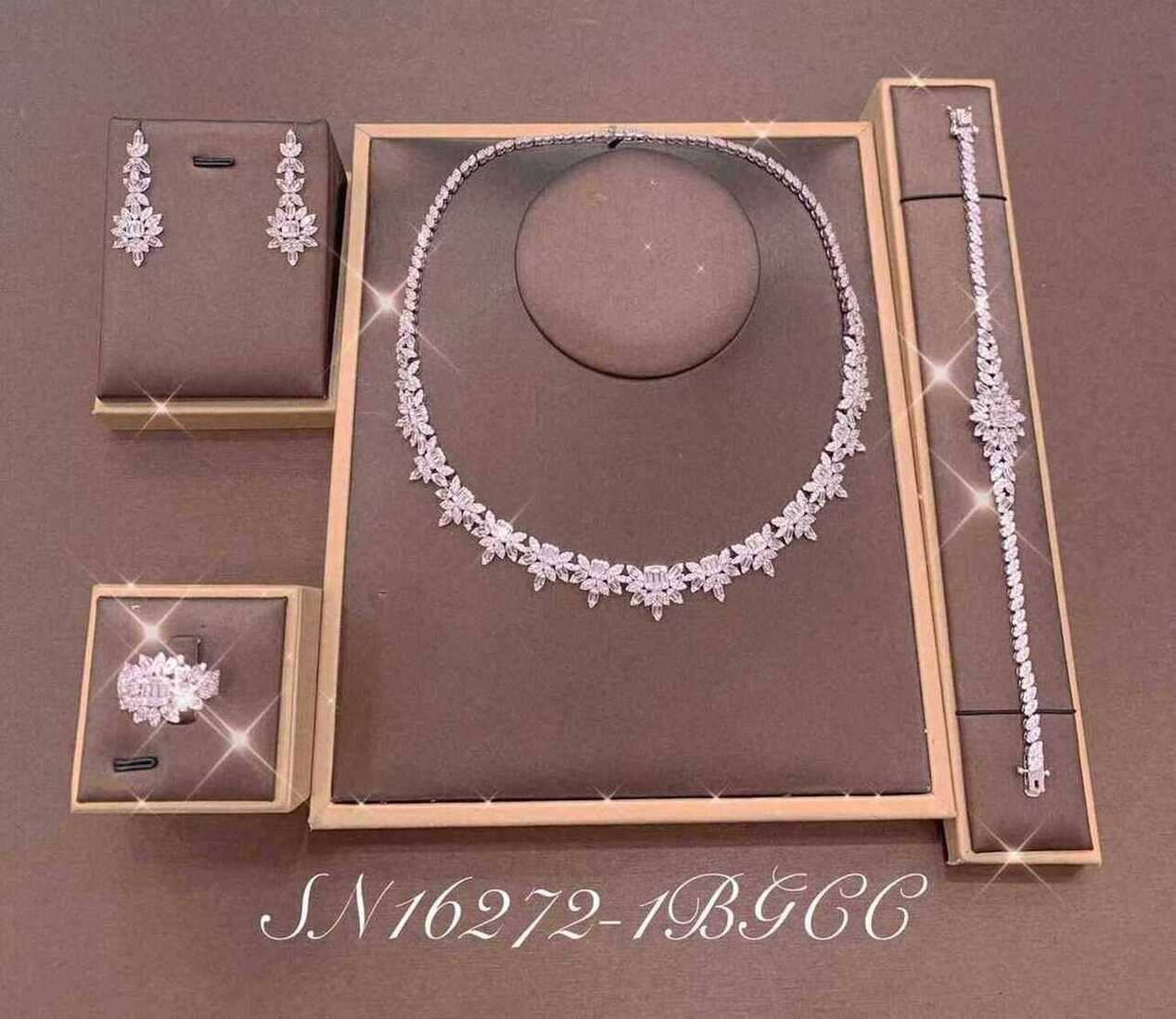 Necklace SN16272-4B