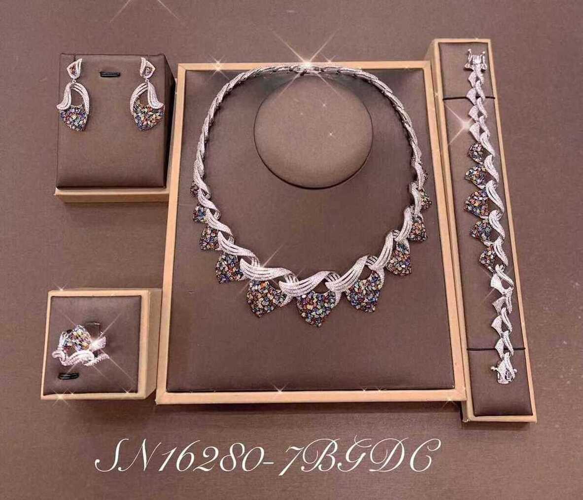 Necklace SN16280-7BRED