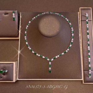 Necklace SN16375-S-1B-GREEN