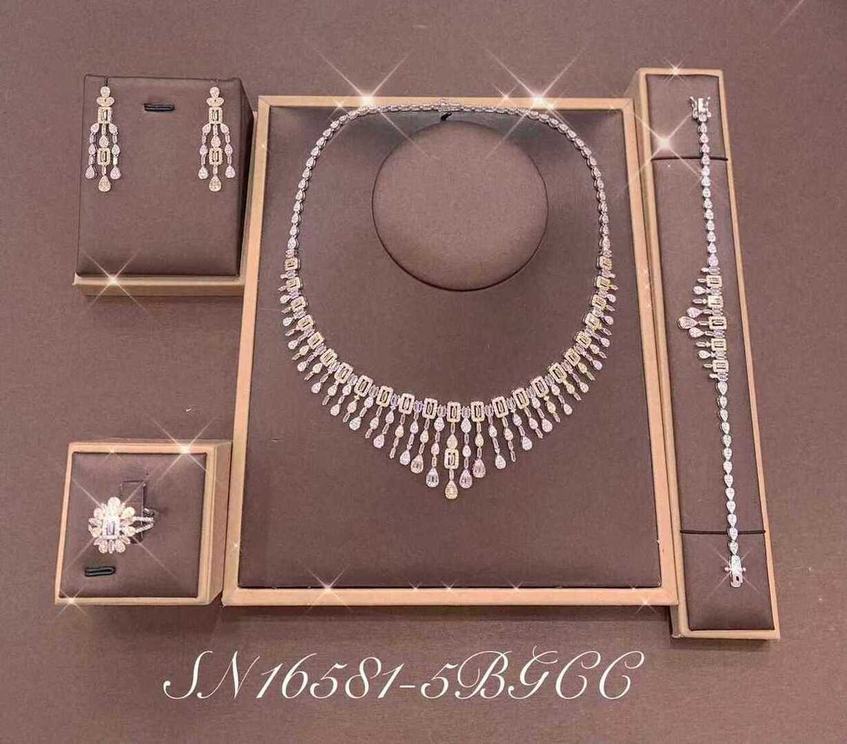 Necklace SN16581-5B