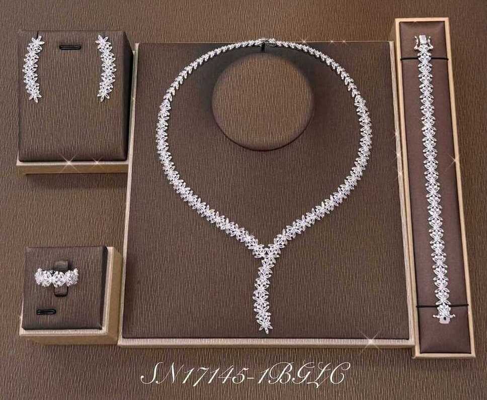 Necklace SN17145-4B