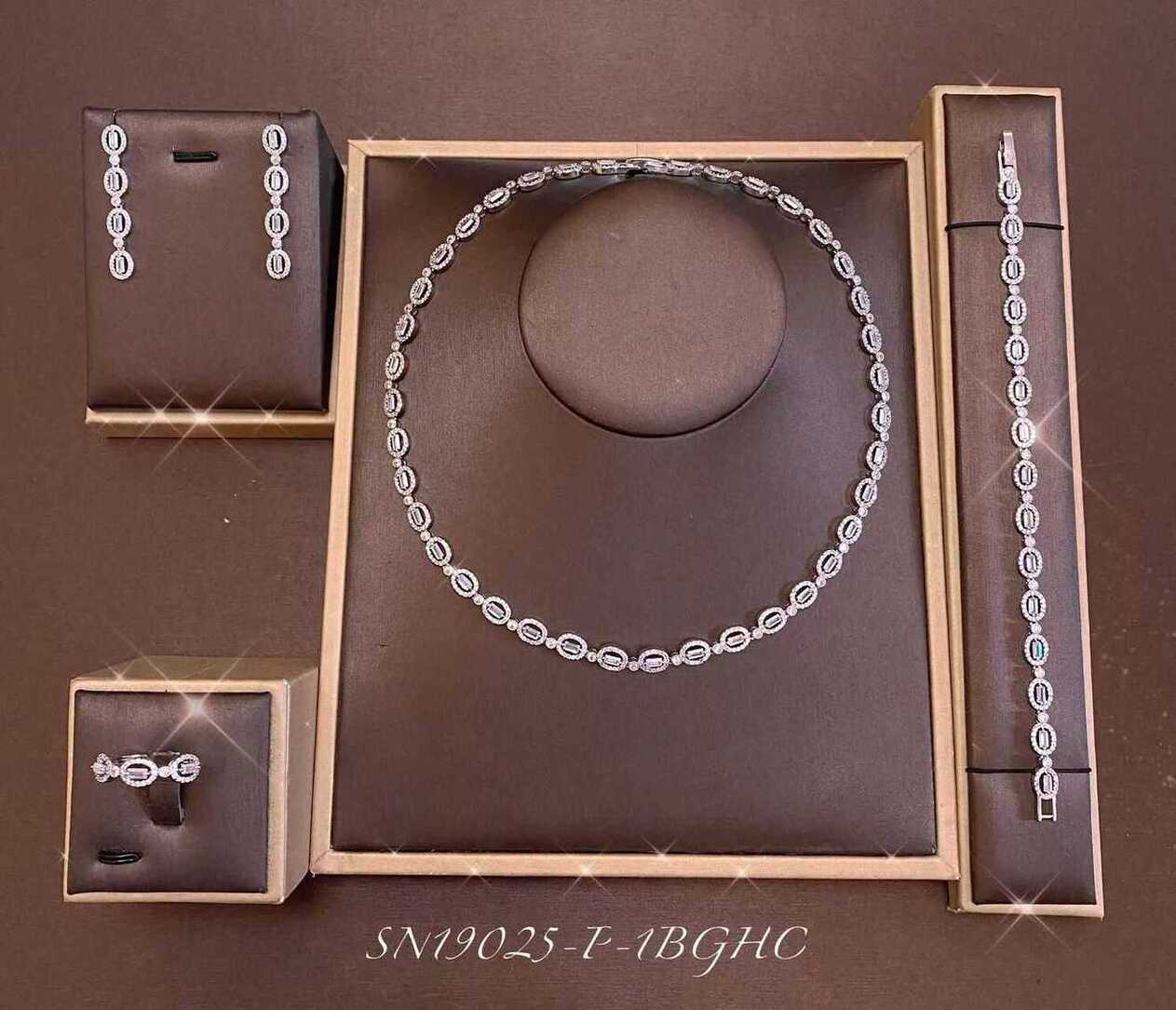 Necklace SN19025-P-1B