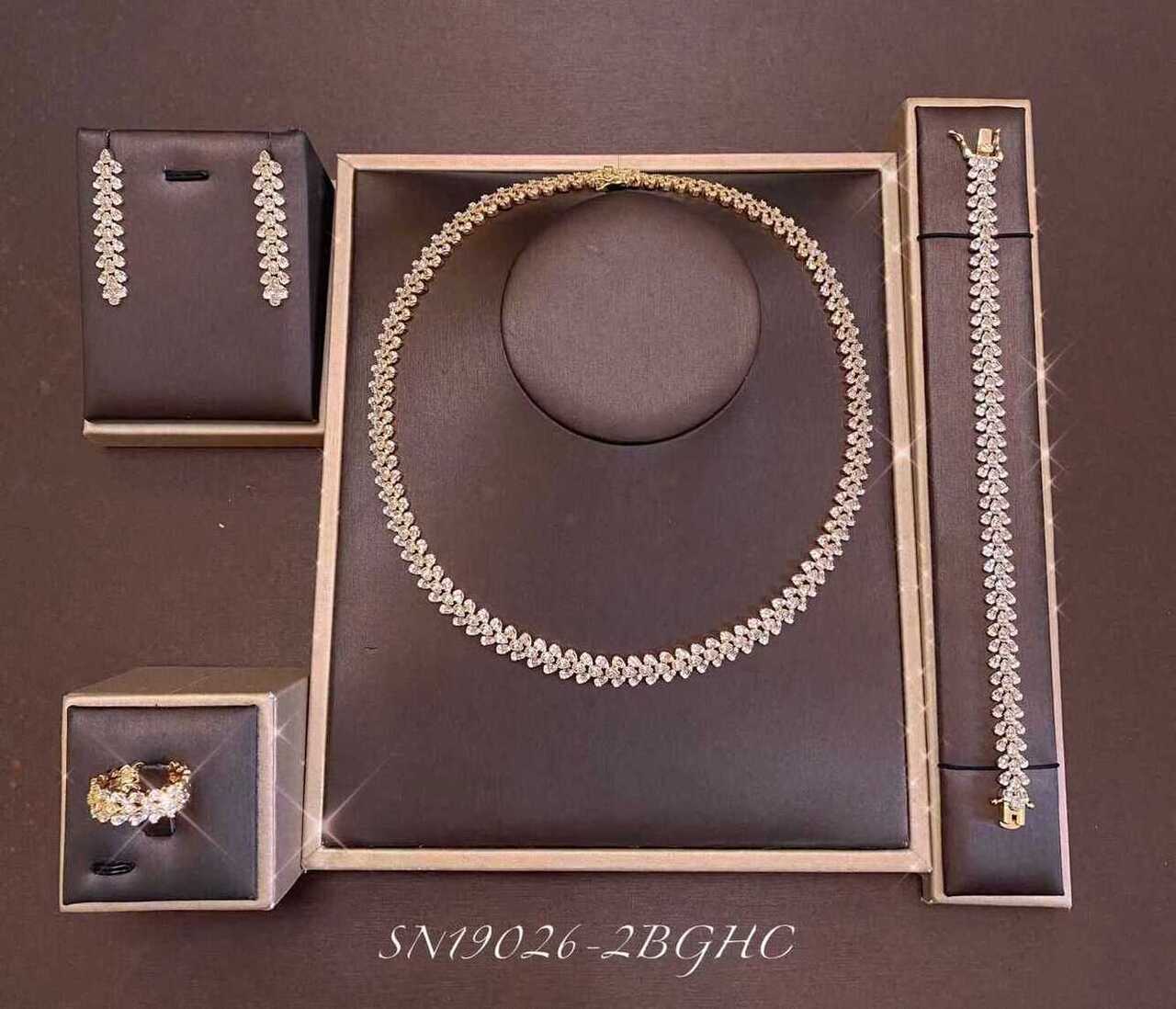 Necklace SN19026-2B