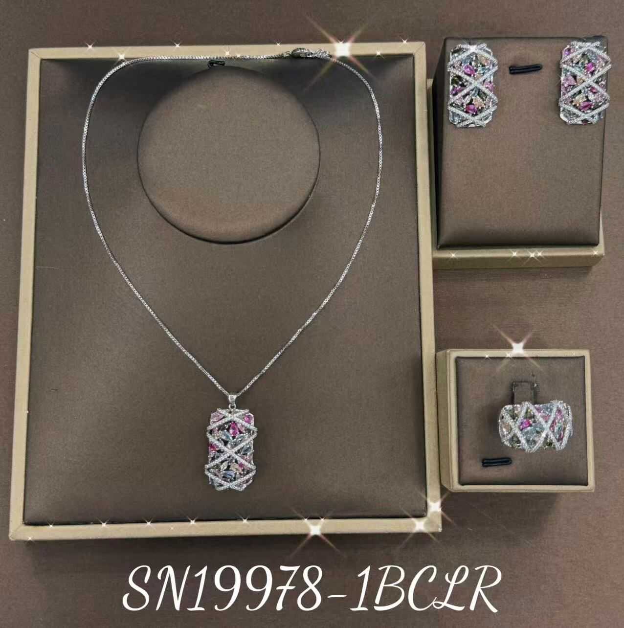 Necklace SN19978-S-1BCLR