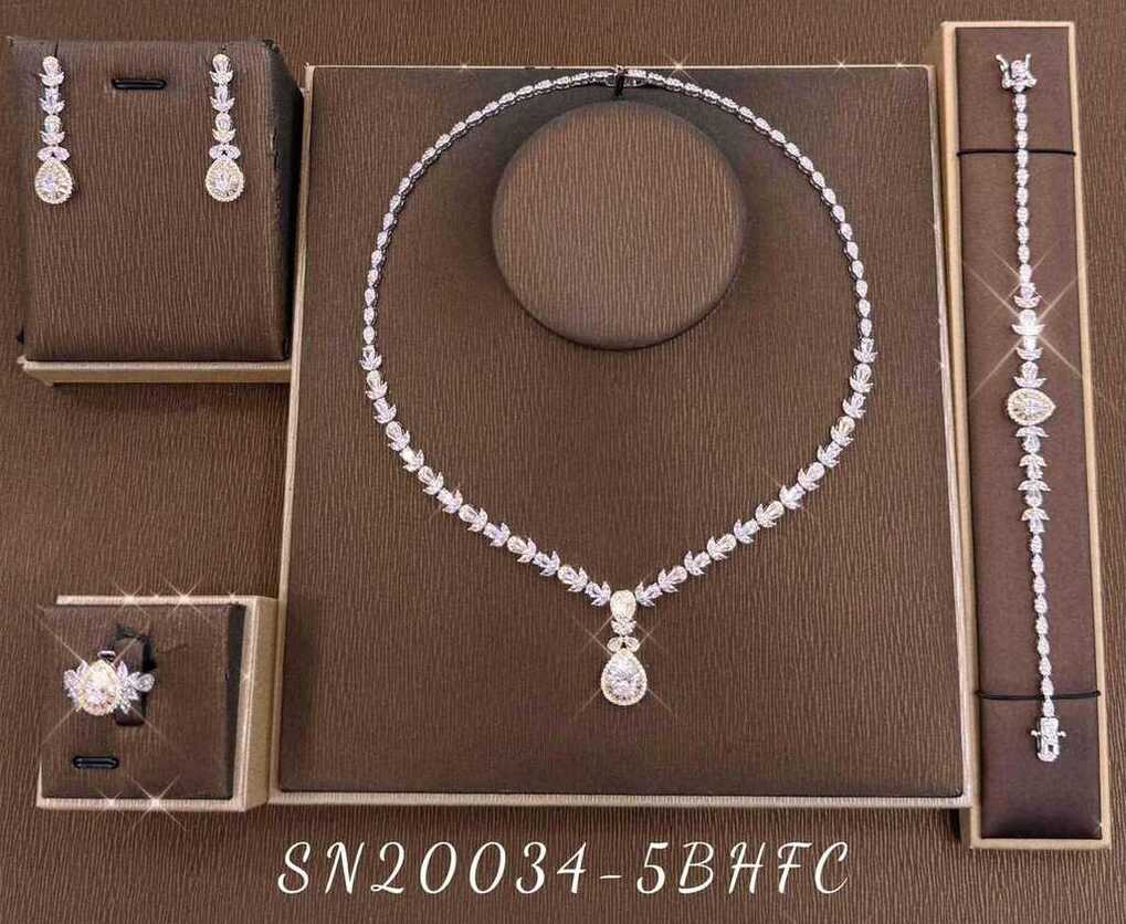 Necklace SN20034-1B