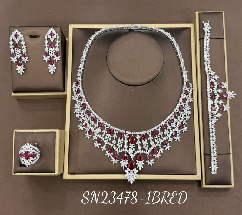 Necklace SN23478-1BRED