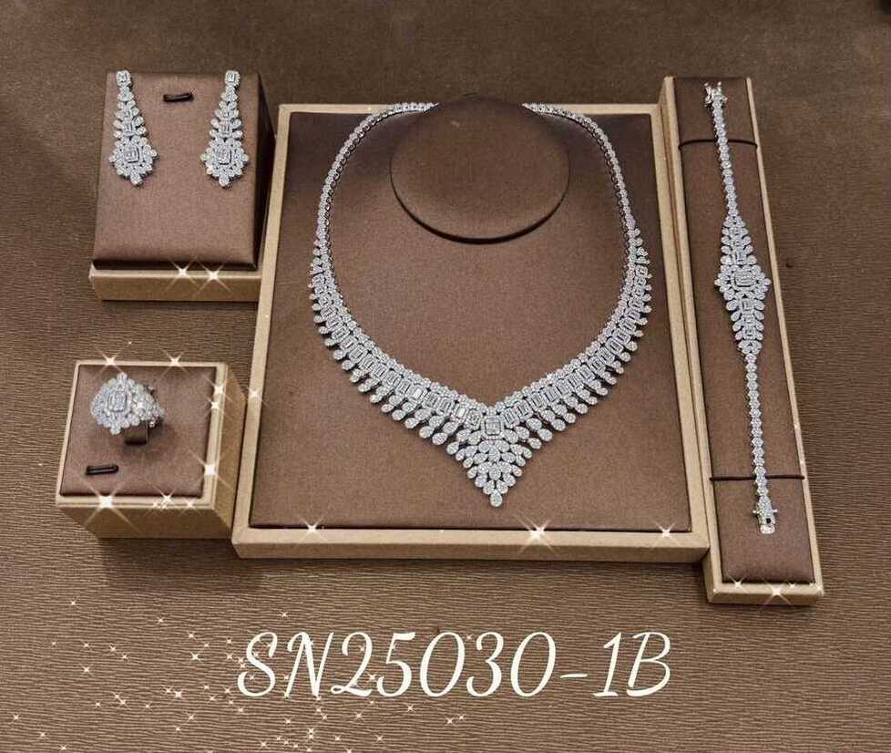 Necklace SN25030-1B