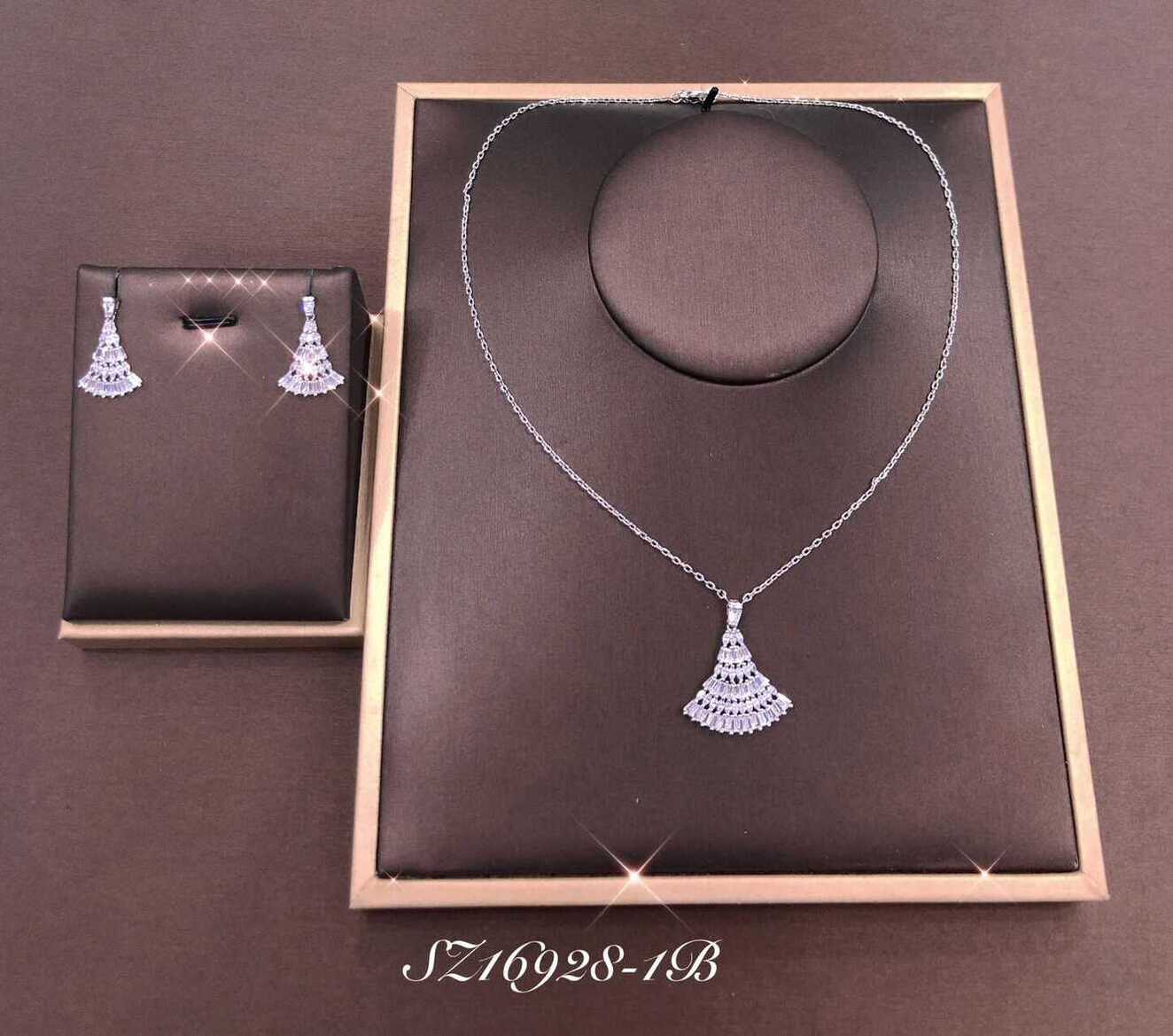 Necklace SZ16928-1B