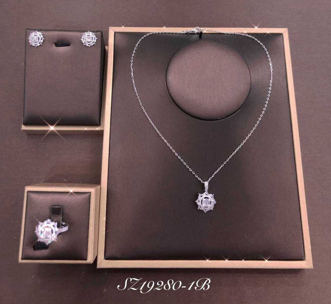 Necklace SZ19280-1B