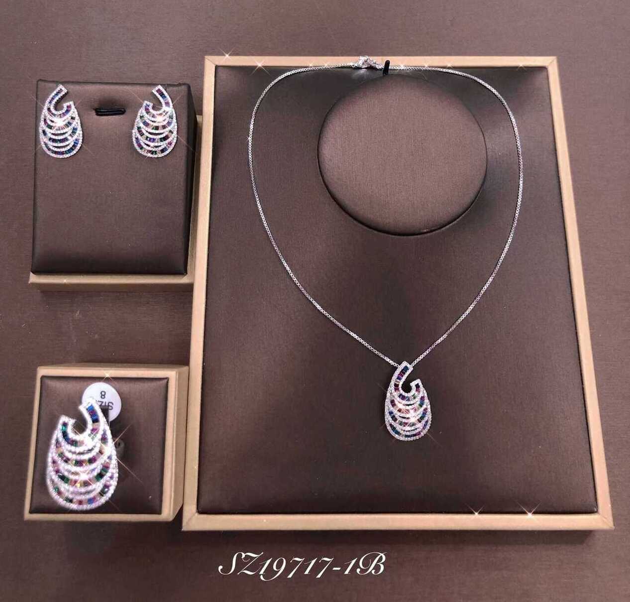 Necklace SZ19717-1BCLR
