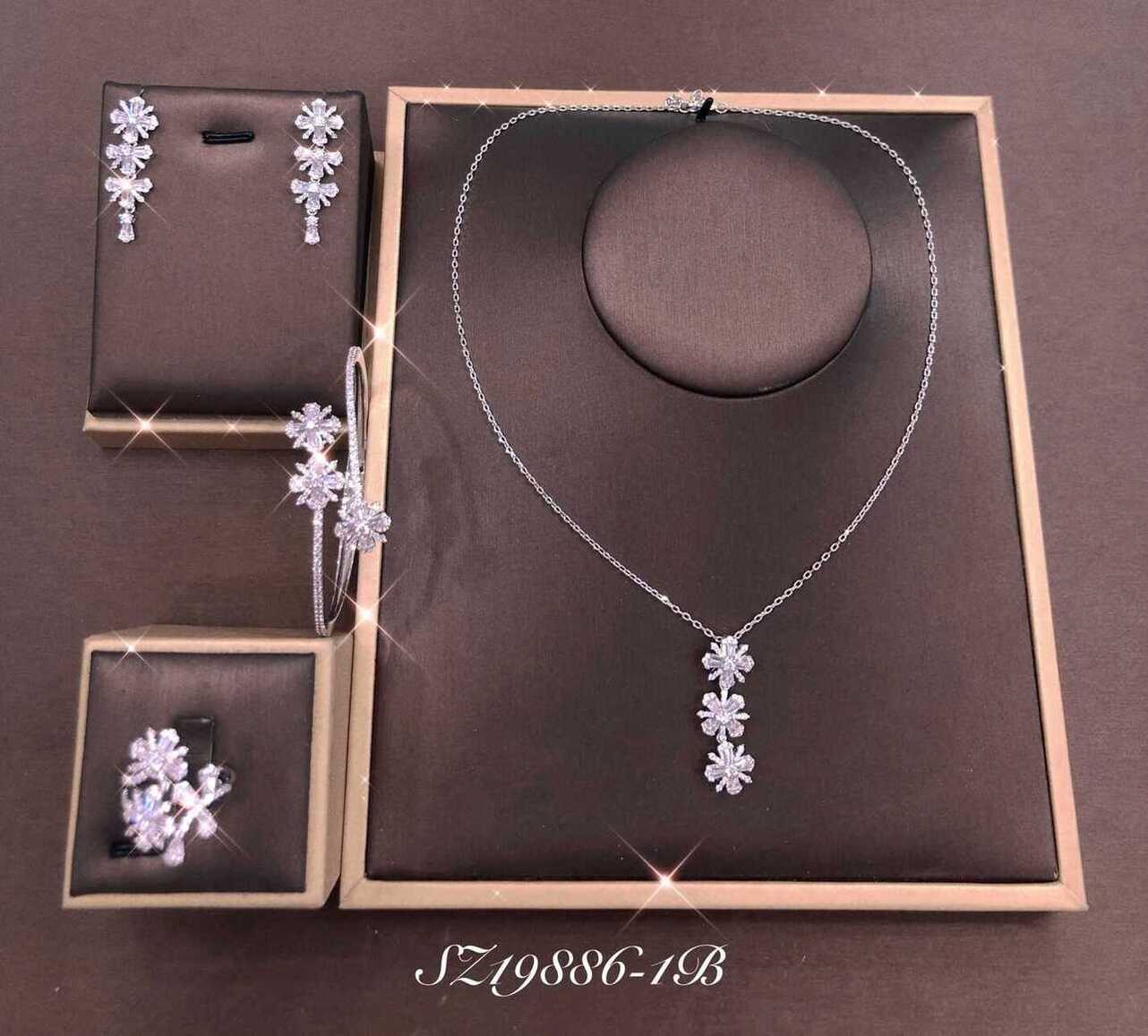 Necklace SZ19886-1B