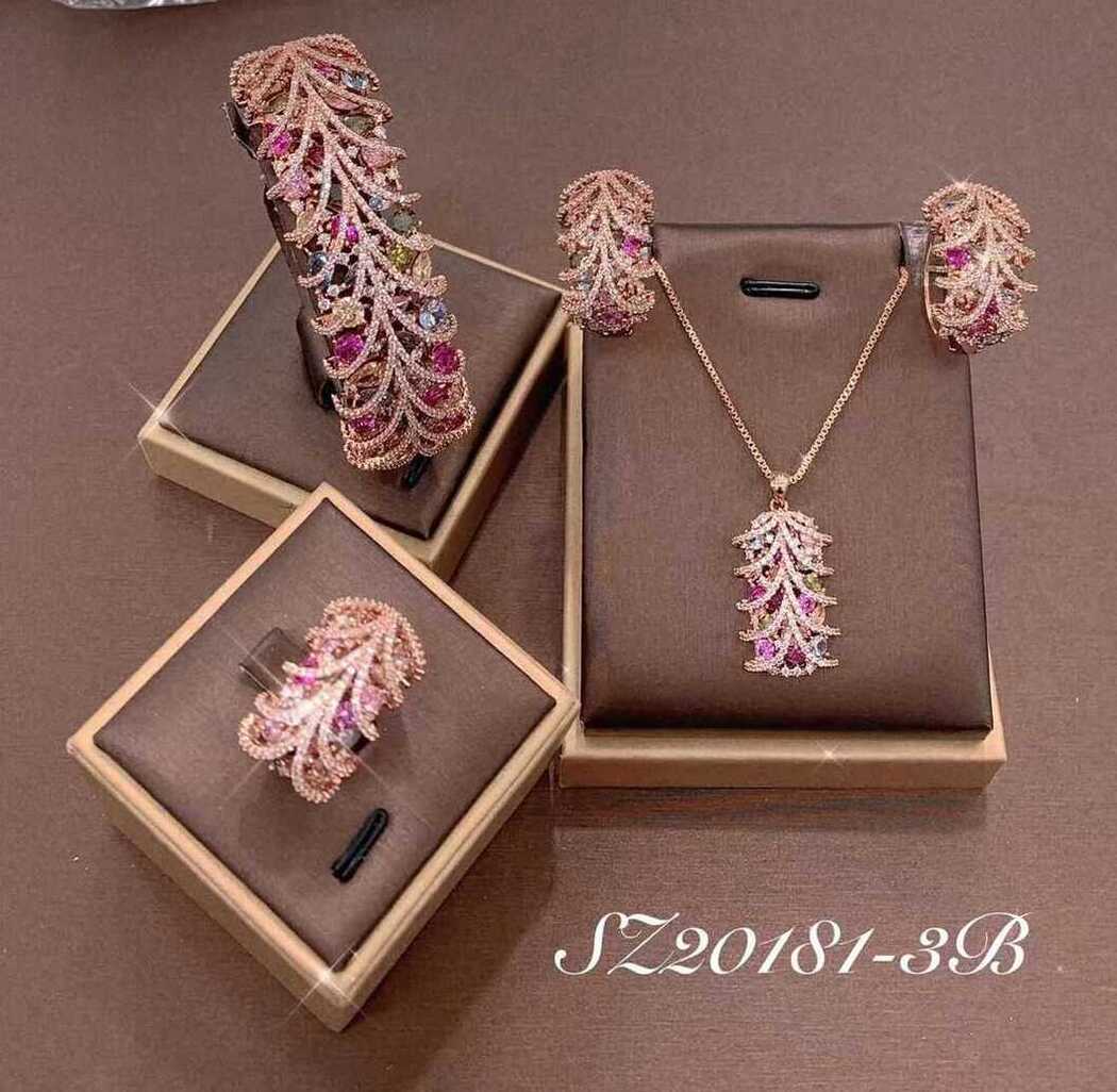 Necklace SZ208181-3BCLR